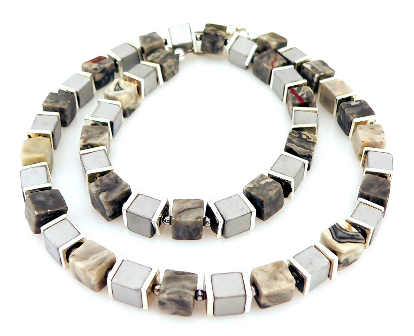 traumschmuck Collier 212a Collier Halskette Würfel Schmuckstein Edelstein Labradorit (Geschenk, Muttertag, Weihnachten, Geburtstag, Valentinstag, incl. Schmuckbox), handgefertigt, Made in Germany von traumschmuck