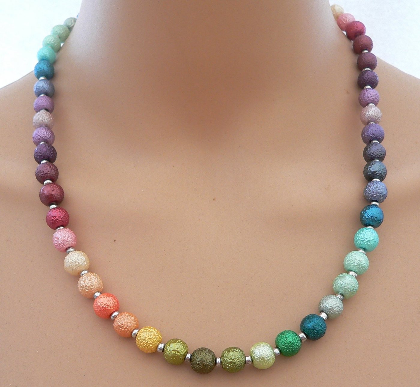 traumschmuck Collier 441h Collier Halskette Glasperlen Krepp mehrfarbig, bunt 52 cm (Geschenk, Muttertag, Weihnachten, Geburtstag, Valentinstag, incl. Schmuckbox), handgefertigt, Made in Germany, verstellbare Gesamtlänge von traumschmuck