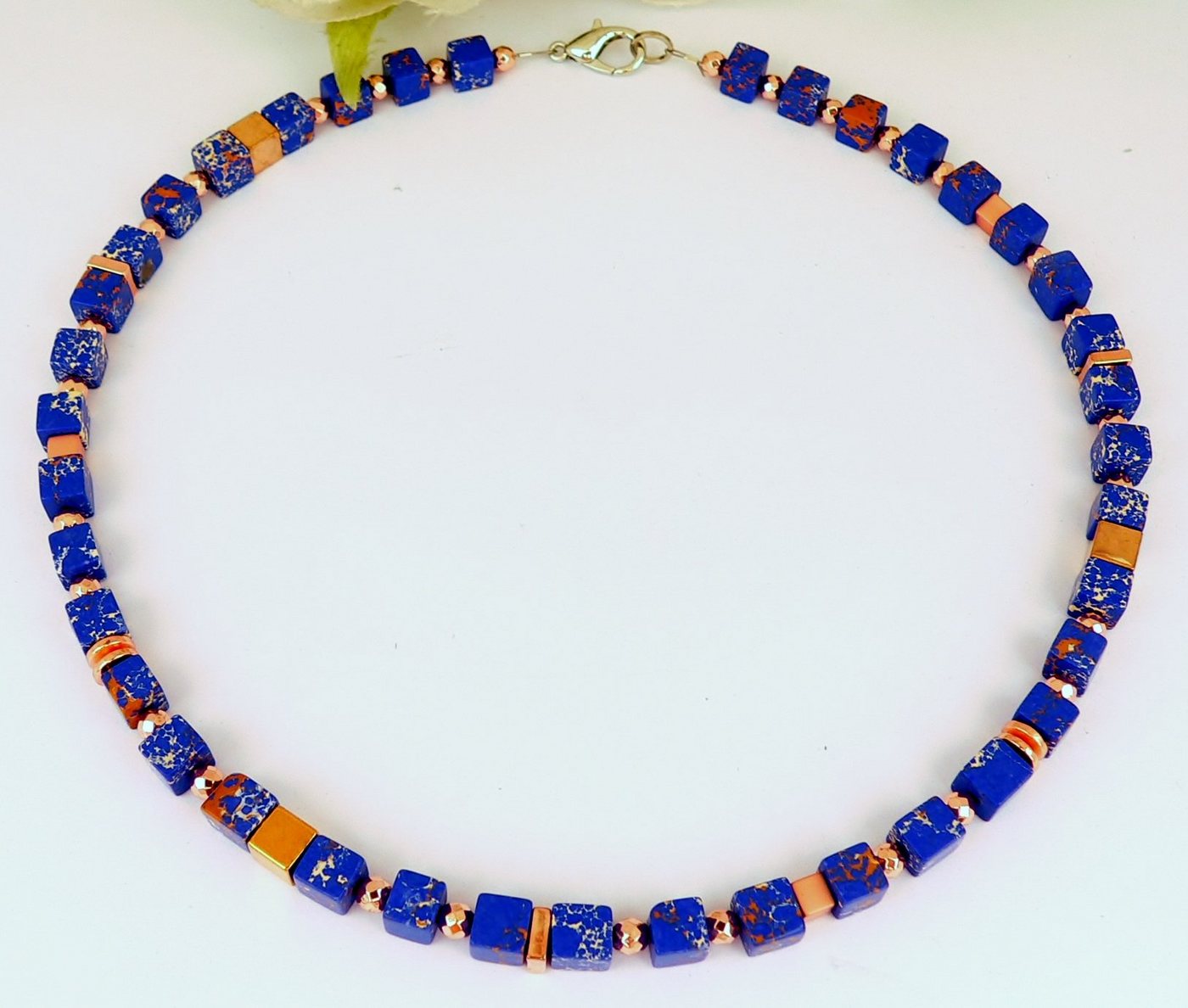 traumschmuck Collier 214s Halskette Edelstein Jaspis blau marmoriert Hämatit rosegold (Geschenk, Muttertag, Weihnachten, Geburtstag, Valentinstag, incl. Schmuckbox), handgefertigt, Made in Germany von traumschmuck