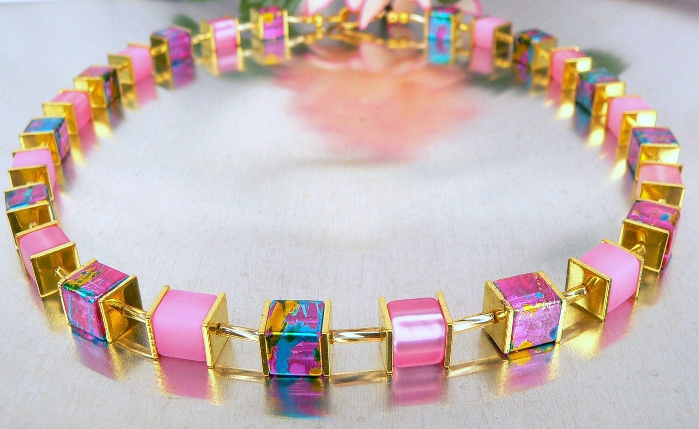 traumschmuck Kette ohne Anhänger 401k Halskette Würfelkette Glas Polaris glänzend rosa pink türkis (Geschenk, Muttertag, Weihnachten, Geburtstag, Valentinstag, inkl Schmuckbox), made in Germany von traumschmuck