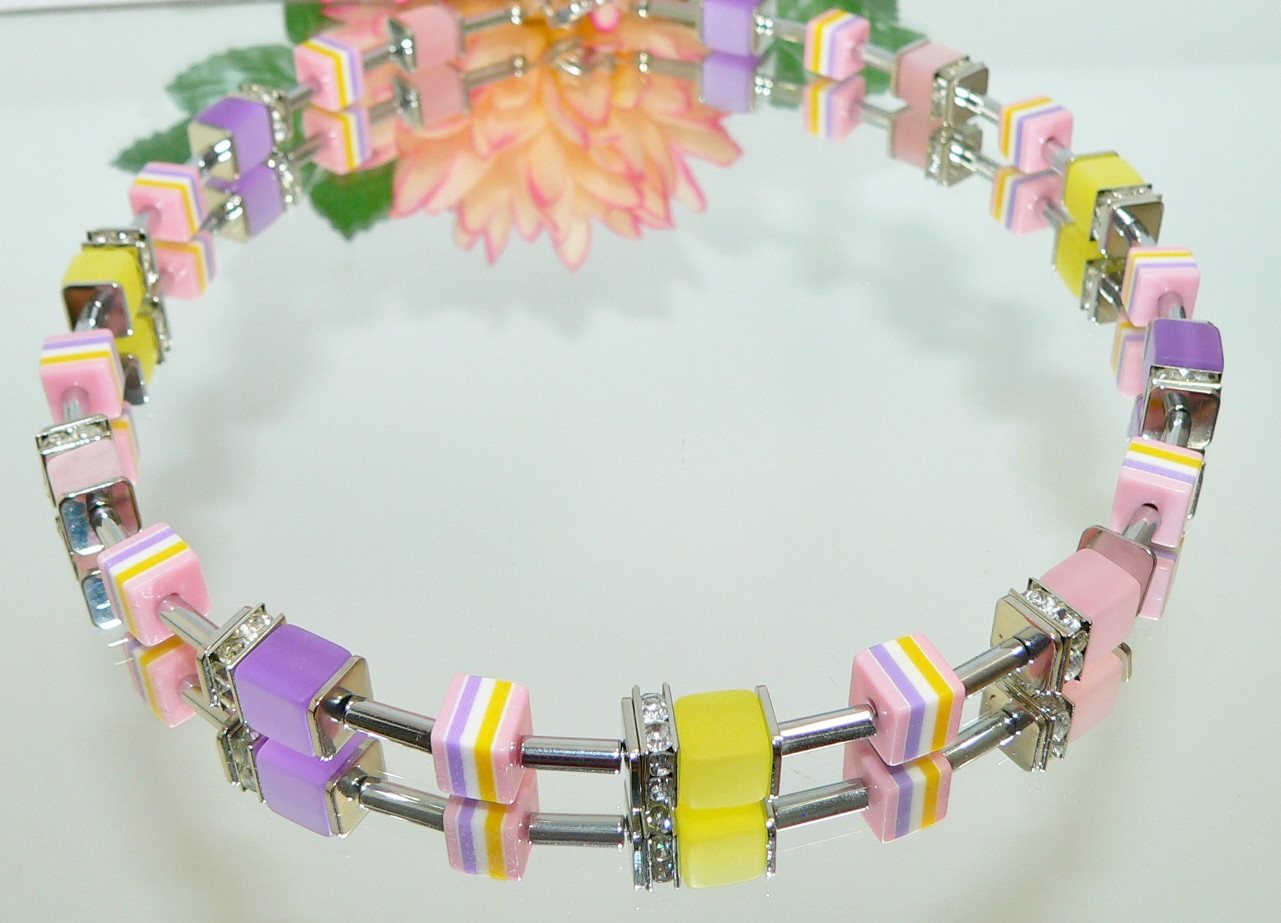 traumschmuck Kette ohne Anhänger 493h Halskette Würfelkette lila rosa gelb weiß Strass Hämatit (inkl Schmuckbox), handgefertigt, Made in Germany von traumschmuck
