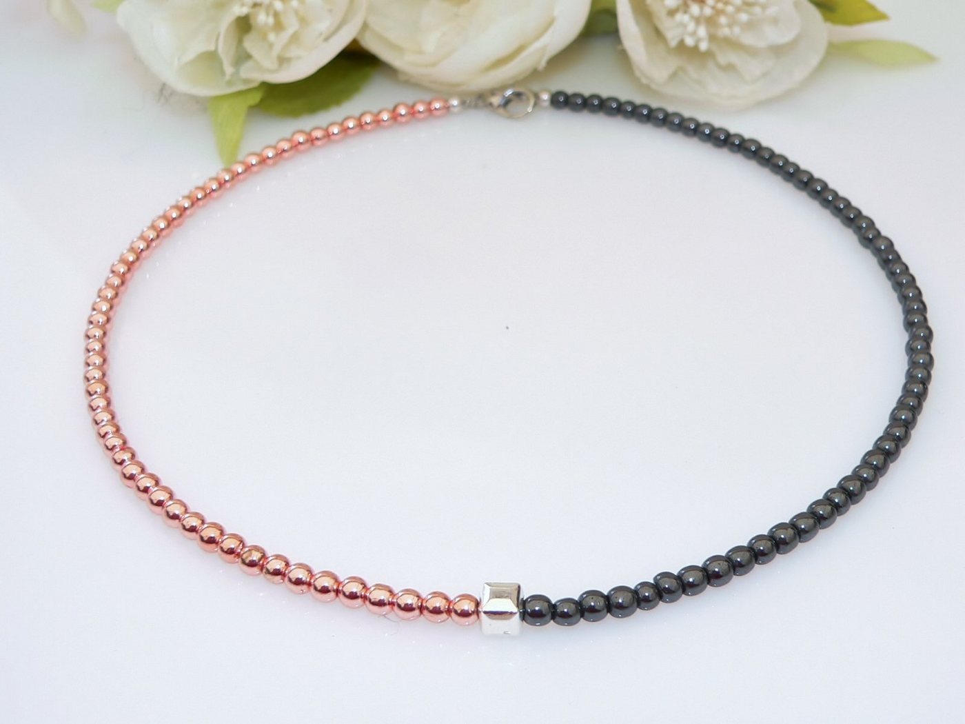 traumschmuck Perlenkette 225a Halskette Collier Hämatit Perlen schwarz rosegold Würfel silber (Geschenk, Muttertag, Weihnachten, Geburtstag, Valentinstag, incl. Schmuckbox), handgefertigt, Made in Germany von traumschmuck