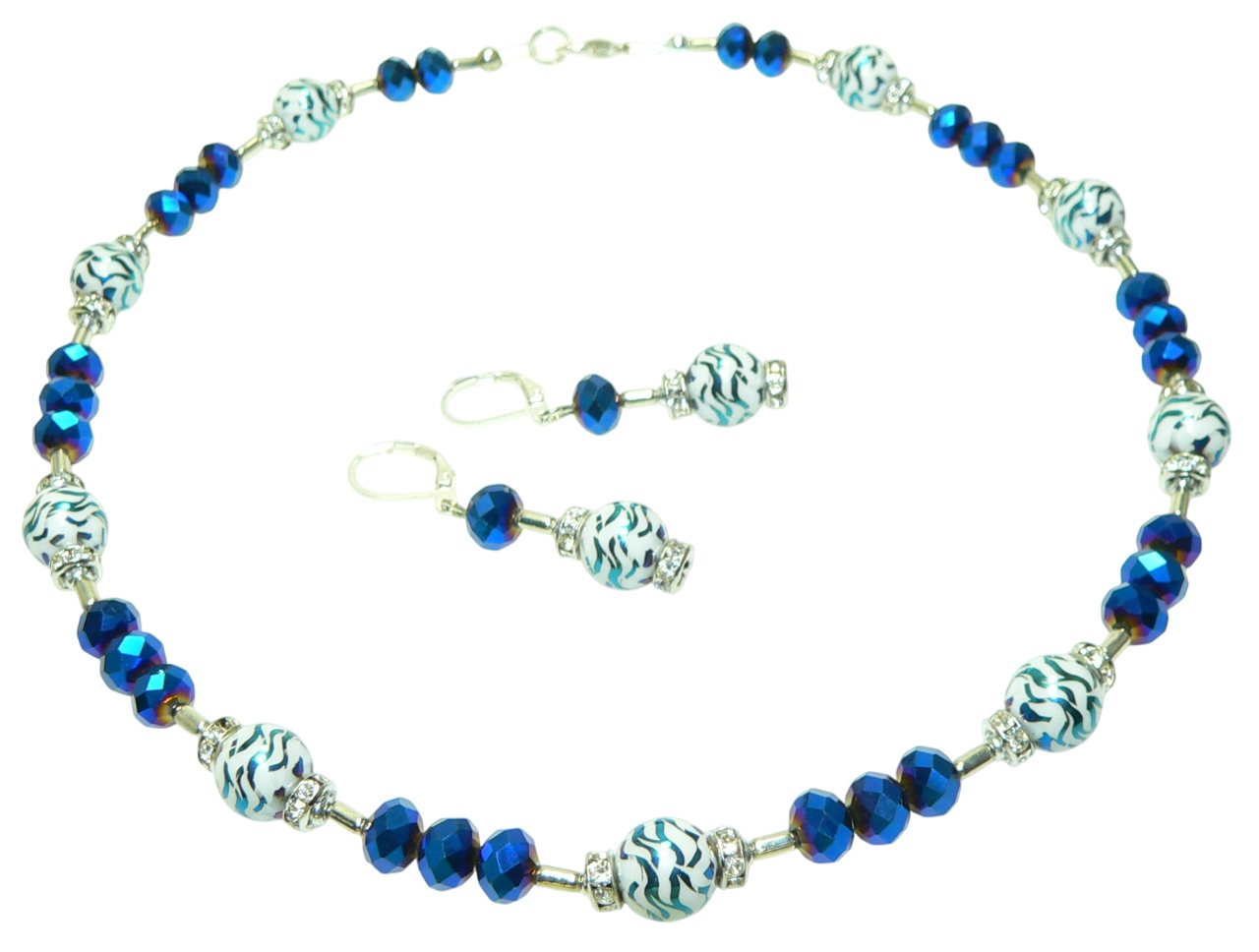 traumschmuck Schmuckset 156c Schmuckset Collier Ohrringe Perlen Glas weiß dunkel blau Strass (incl. Schmuckbox), handgefertigt, Made in Germany von traumschmuck