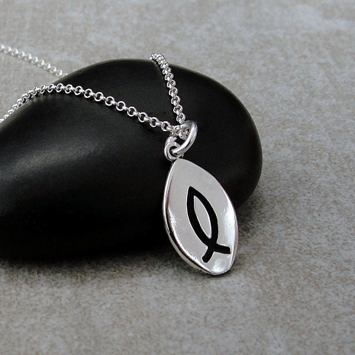 Christian Fisch Halskette, 925 Sterling Silber Jesus Charm Ichthys Charm, Religiöse Symbol Halskette von treasuredcharms