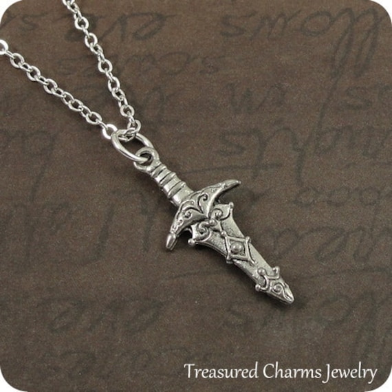 Excalibur Schwert Anhänger, Silber Anhänger An Einer Kette von treasuredcharms