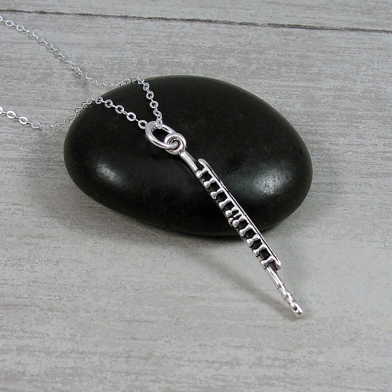 Flöte Halskette, 925 Sterling Silber Charme Holzblasornamente, Musikinstrument Charme, Geschenk, Spieler Geschenk Schmuck von treasuredcharms