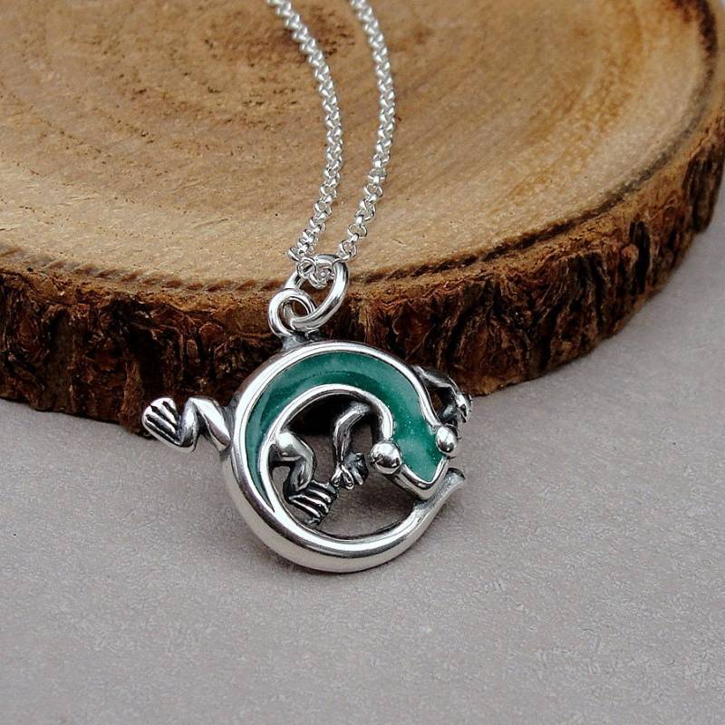 Grüne Eidechse Halskette, Sterling Silber Grüner Gecko Anhänger Auf Einer Kabel Kette, Salamander Anhänger, Reptilien Eidechsen Schmuck von treasuredcharms