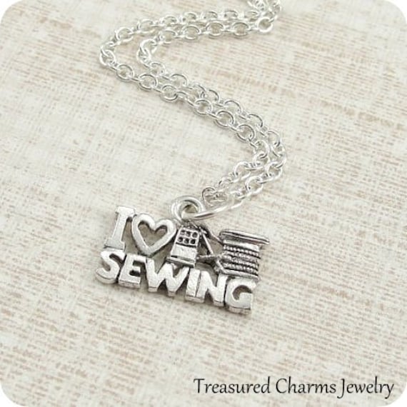 Love To Sew Näherin Halskette, Silber Näher Charme Auf Einem Kabel Kette von treasuredcharms