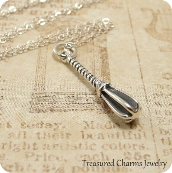 Schneebesen Halskette, Sterling Silber Anhänger An Einer Silbernen Kabelkette von treasuredcharms