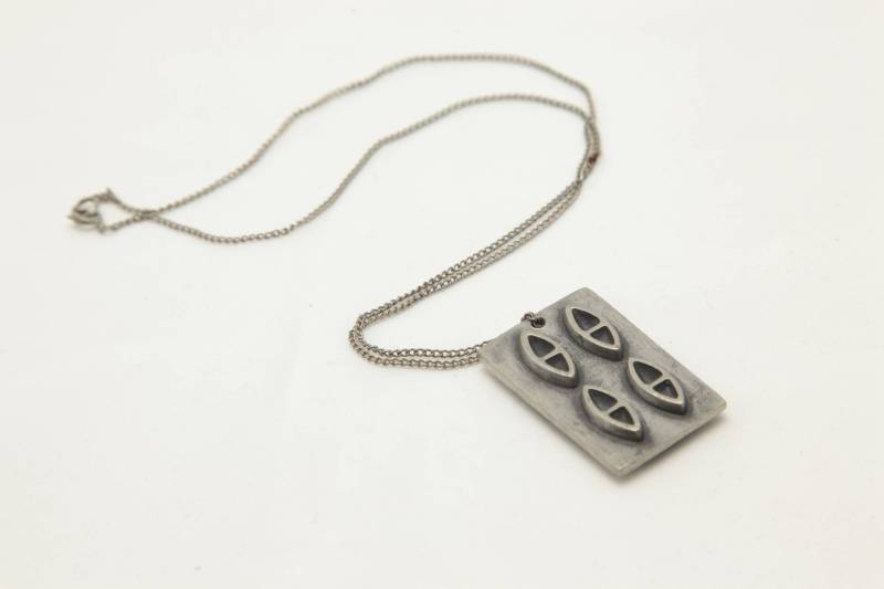 Mid Century Modern R. Landerholm Tenn Schweden Zinn Lange Halskette Collier 1960Er Jahre Mid Century Modern R. Landerholm Tenn Schweden Zinn Lange Halskette Collier 1960Er Jahre von treasureflow