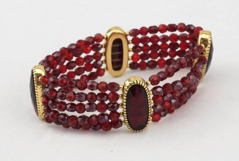 Vintage Carolee Art Deco Rote Glasperlen Armband Faux Granat Gold Ton Vintage Carolee Art Deco Rote Glasperlen Armband Faux Granat Gold Ton von treasureflow