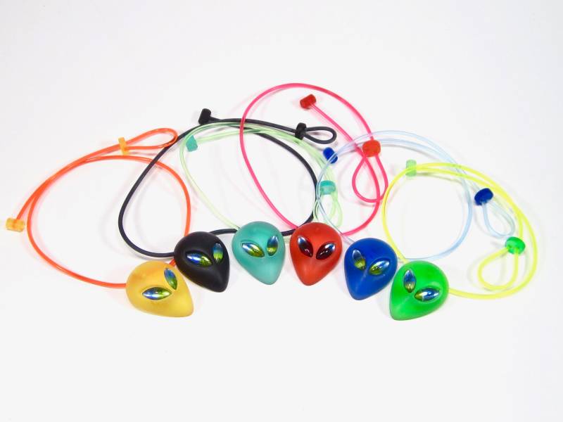 90Er Alien Kette Neonfarben Blau Gelb Grün Rot Schwarz Türkis Retro Kunstharz Handgemacht von treasuresofsoho