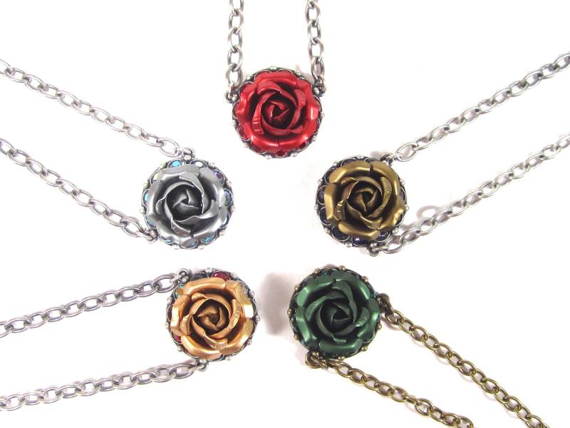 Rosen Kette Trachtenschmuck Oktoberfest Matt Eloxiert Strass Kristalle Altsilber Bronze Strasssteine Handmade in Cologne Germany Rosen Kette Trachtenschmuck Oktoberfest Matt Eloxiert Strass Kristalle Altsilber Bronze Strasssteine Handmade in Cologne Germany von treasuresofsoho