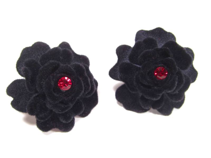 Soho Ohrclips Rose Rosen Blüte Schwarz Beflocket Samt Siam Rot Gothik Punk Original Made in Germany 1990 von treasuresofsoho