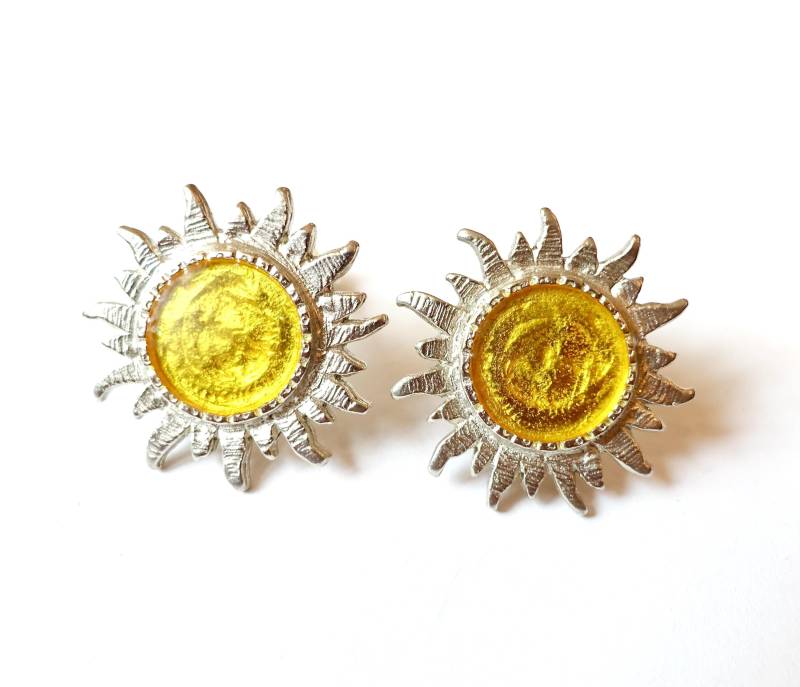 Vintage 90Er Sonnen Ohrclips Silber Gelb Kunstharz Retro Kaltemail Köln 1996 von treasuresofsoho