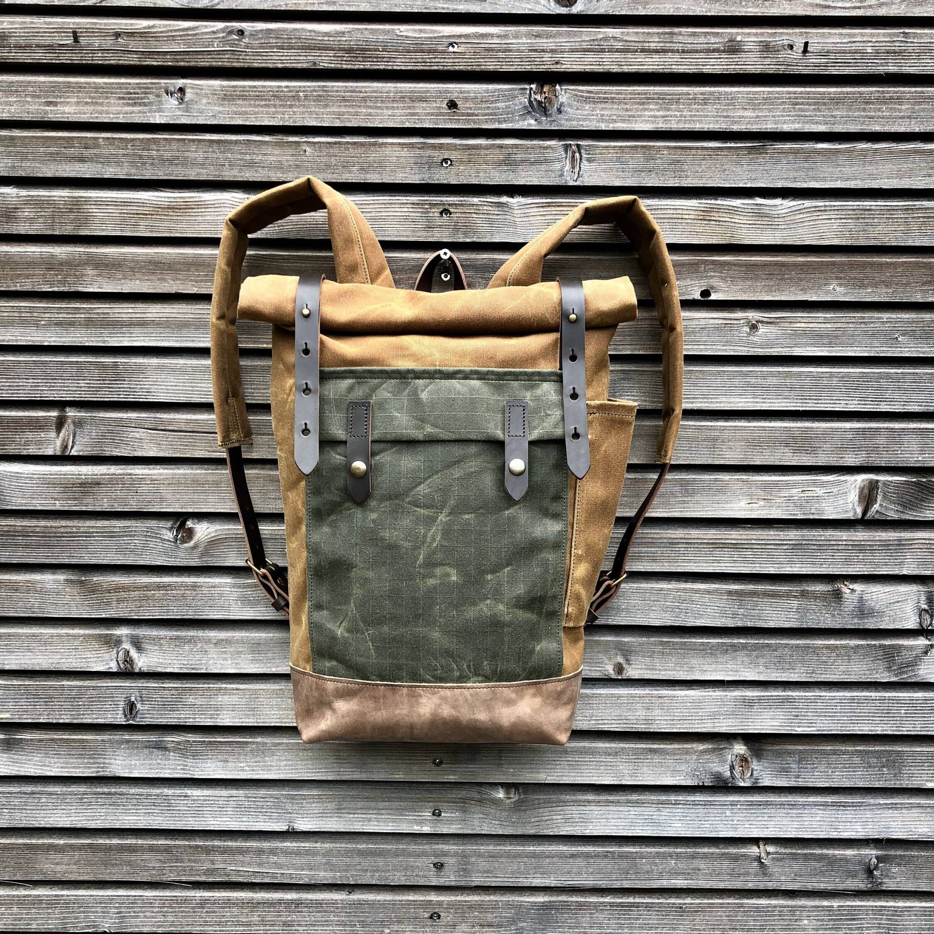 Mittelgroßer Rucksack Aus Gewachstem Canvas-Leder/Pendler-Rucksack Hipster-Rucksack Mit Rolltop Und Lederboden von treesizeverse