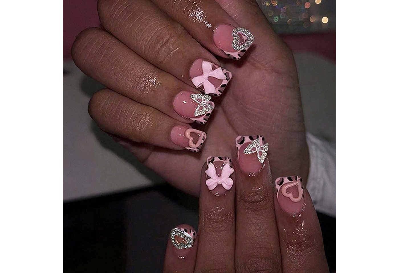 trends for living Kunstfingernägel 24 abnehmbare künstliche Fingernägel mit Schleifen- Herz-Strasssteinen, 24-tlg. von trends for living