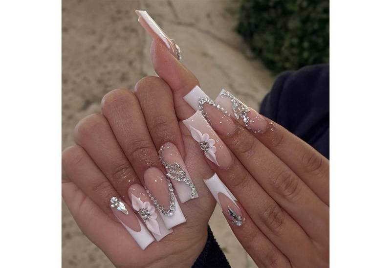 trends for living Kunstfingernägel 24 länglichen rechteckigen Blumenmotiven abnehmbare künstliche nägel, 24-tlg. von trends for living