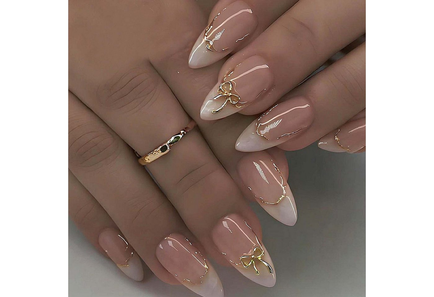 trends for living Kunstfingernägel 24 mandelförmiger goldumrandeter Kunstnägel französischen Schleifen, 24-tlg. von trends for living