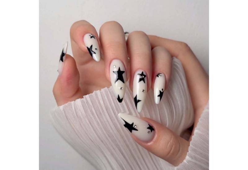 trends for living Kunstfingernägel 24 press abnehmbarer sternförmiger Strass-Kunstnägel mit langer Spitze, 24-tlg. von trends for living