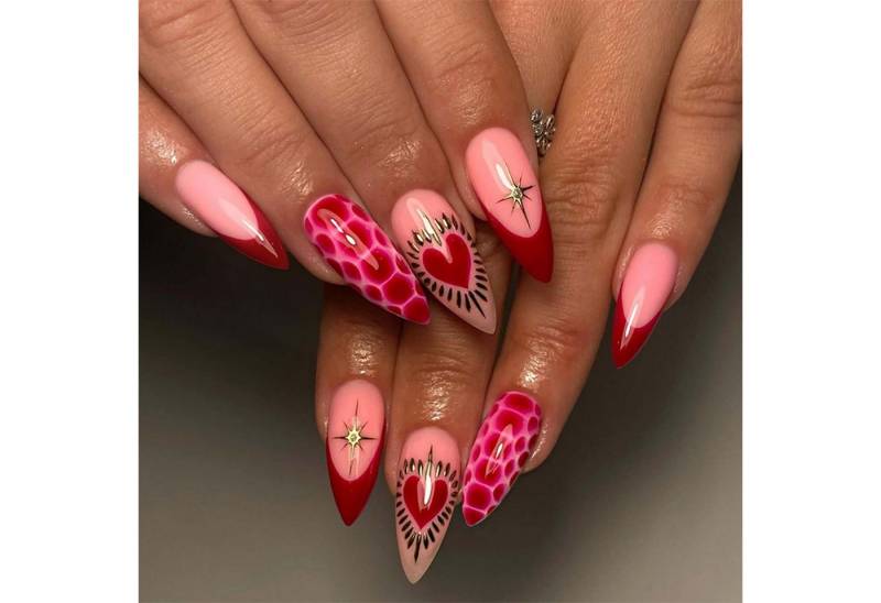 trends for living Kunstfingernägel 24 verführerische künstliche Nagelspitzen mit roten Sternenmuster, 24-tlg. von trends for living