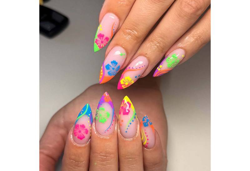 trends for living Kunstfingernägel 30 künstliche Nagelapplikationen mit Farbverlauf und Blumenmuster, 30-tlg. von trends for living