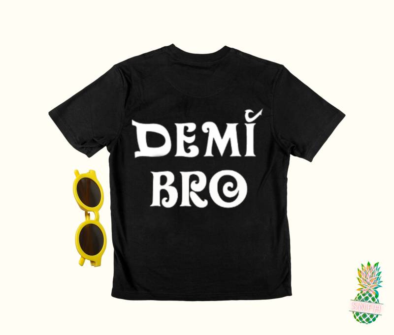 Demi Bro Toll Als Ein Moana Geburtstags-Shirt Oder Bruder Geschenk Für Die Vaiana Und Maui Fans Herrenhemd von trendythreadsapparel