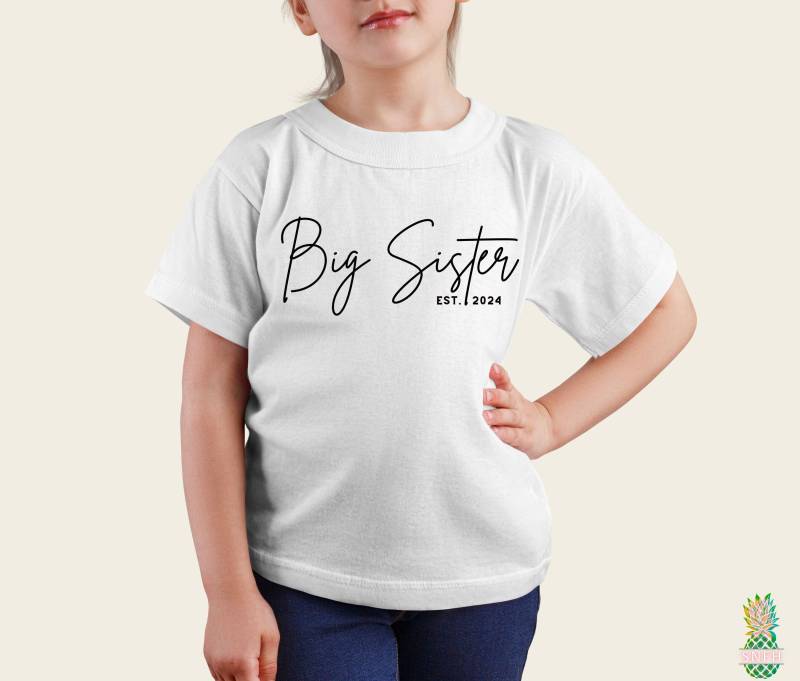 Große Schwester Est 2024 Dieses Big Sister Shirt Ist Ein Tolles Geschenk Für Die Neue Oder Schwangerschaftsankündigung von trendythreadsapparel