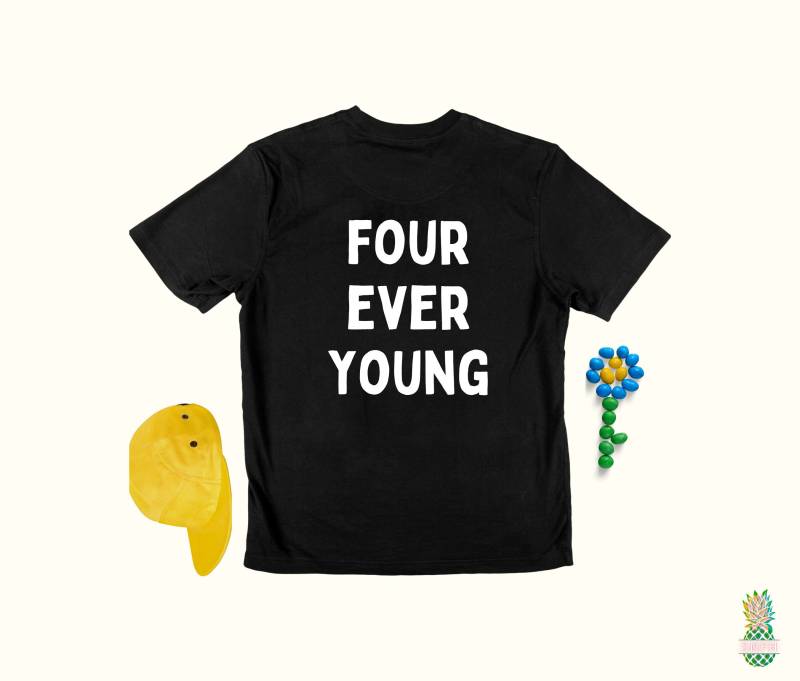 Vier Ever Young Dieses 4 Jahre Alte Shirt Ist Ein Tolles Geschenk Zum 4. Super Für Geburtstagsparty Vierjährige von trendythreadsapparel