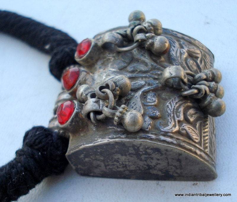 Alte Antike Stammes-Silber Anhänger Halskette India von tribalsilver99