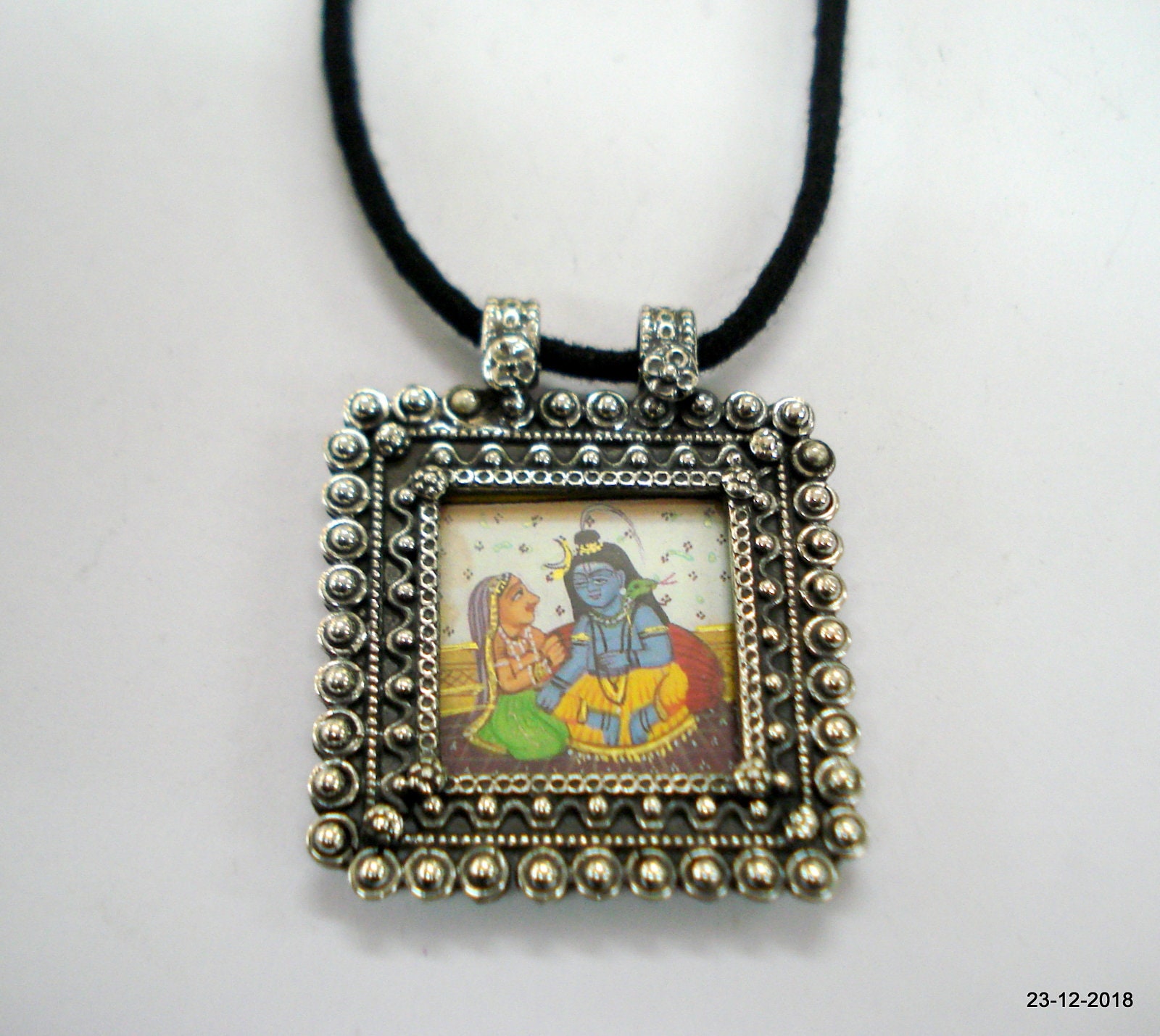 Traditionelle Design Sterlingsilber Halskette Malerei Anhänger Ethno-Schmuck von tribalsilver99