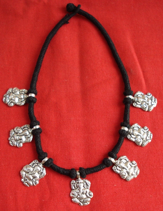 Traditionelles Design Silber Anhänger Halskette Hindugott Ganesha Ji Indien von tribalsilver99