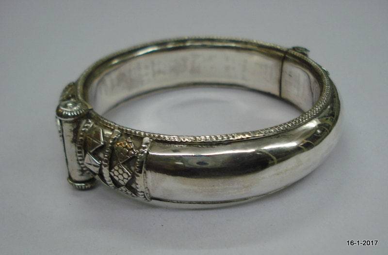 Traditionelles Design Sterling Silber Armreif Armband Manschette Handgemachter Schmuck von tribalsilver99