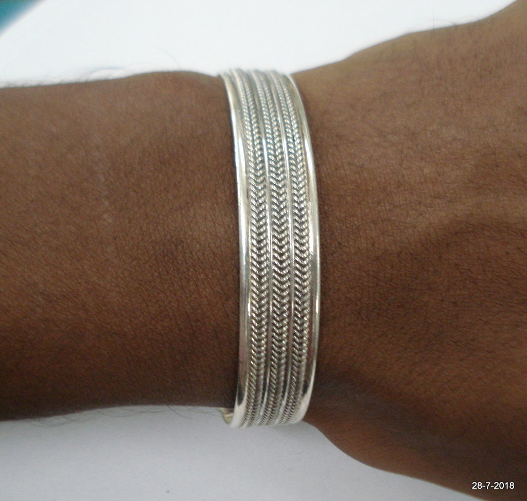 Traditionelles Design Sterling Silber Armreif Manschette Handgemachter Schmuck von tribalsilver99