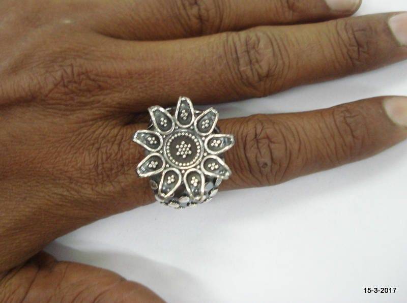 Traditionelles Design Sterling Silber Ring Große Cocktail-Ring Handgefertigten Schmuck von tribalsilver99