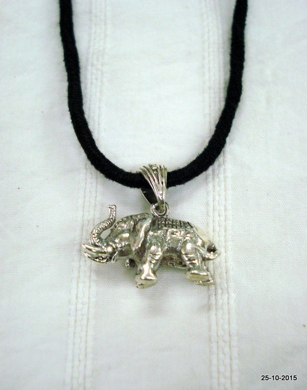 sterling Silber Anhänger Halskette Elefant Charm Medaillon Handgemacht von tribalsilver99