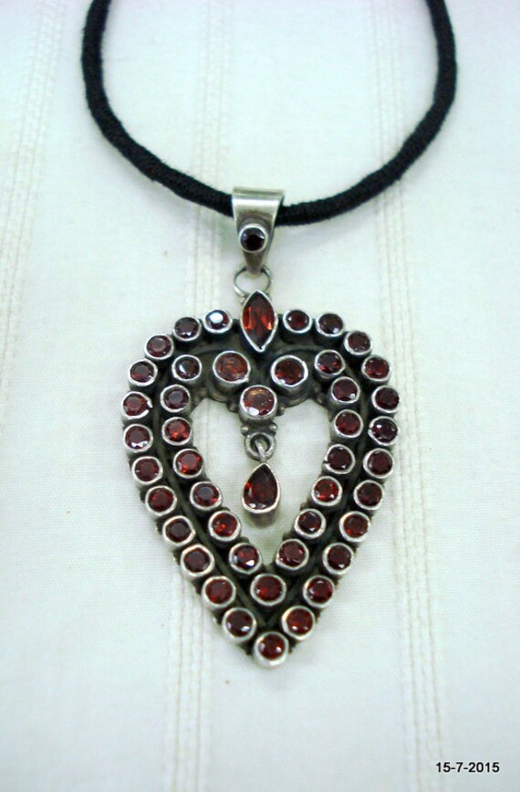sterling Silber Anhänger Halskette Granat Edelstein Herz Design von tribalsilver99