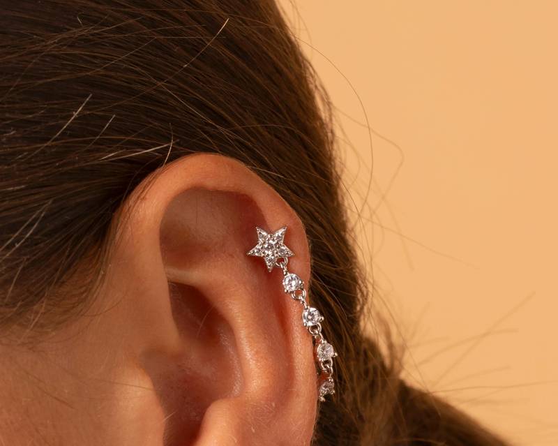 Gold Star Ohrringe Cubic Zirkonia, Sterling Silber Knorpelohrring von triumjewelry