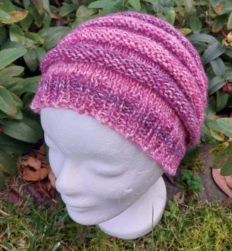Wintermütze, Mütze Handgestrickt , Damenmütze, Unikat Aus 97 % Exta Fine Merino Wool, Slouchy Beanie, Größe M, Wunderbar Warm + Weich von trollinchen109