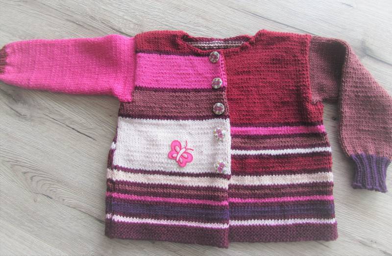 Babystrickjacke Merinowolle Babystrickjacke Merinowolle von trollsocke