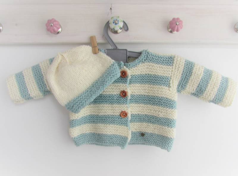 Babystrickjacke Und Mütze Aus Merinowolle Babystrickjacke Und Mütze Aus Merinowolle von trollsocke