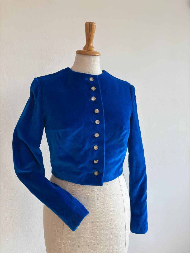 Bezauberndes Handgenähtes Samtjäckchen Gr34 von trouvelieblingsteile