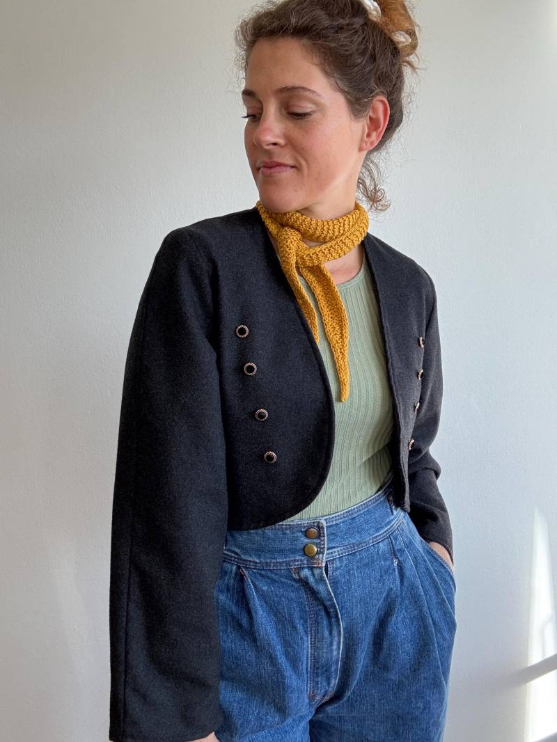 Süßes Dunkelgraues Bolero Jäckchen Mit Wolle Gr40/42 von trouvelieblingsteile