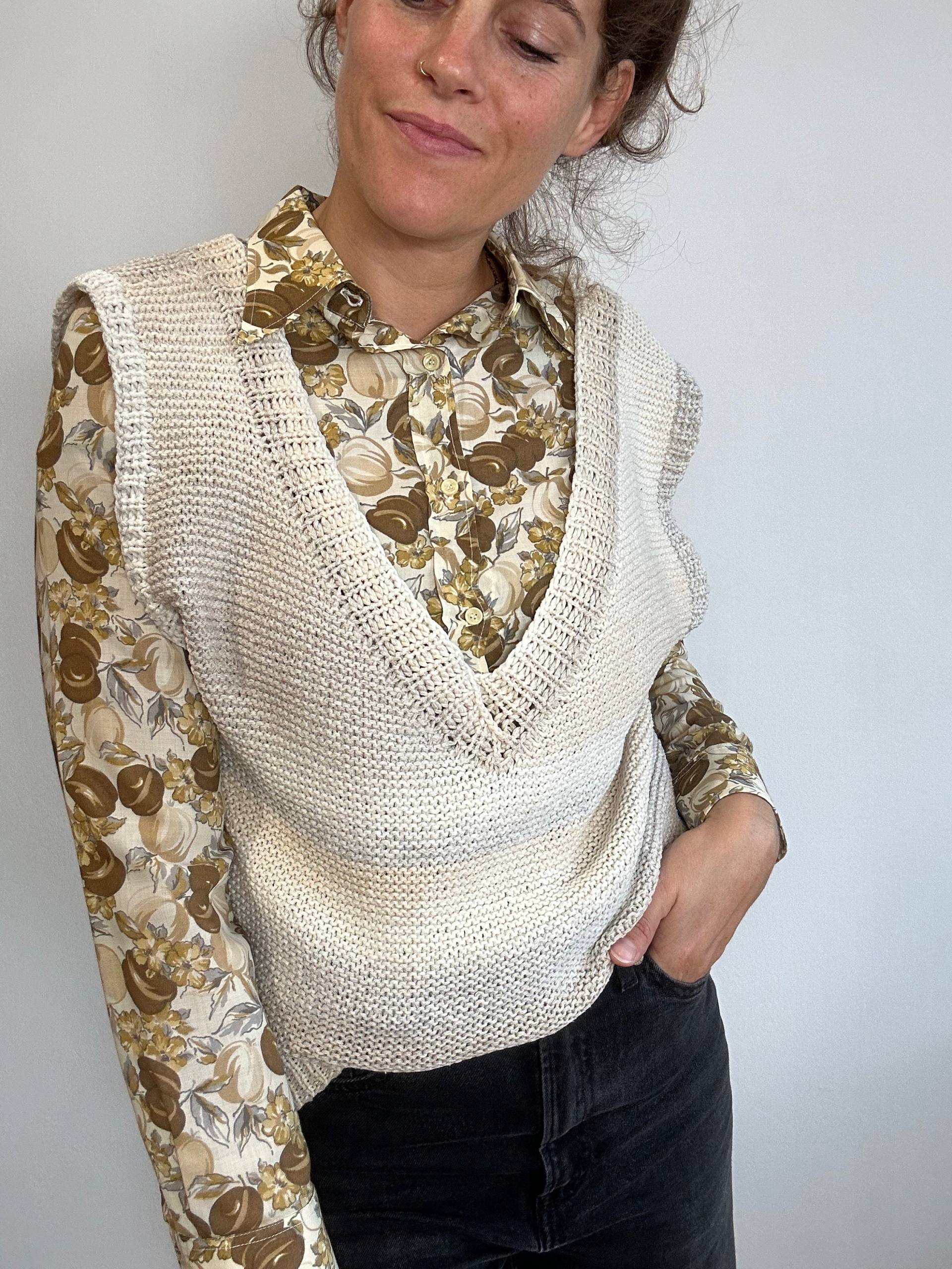 Wunderschöner Weicher Pullunder Handmade Handgestrickt Strickpullunder Gr38-42 Wunderschöner Weicher Pullunder Handmade Handgestrickt Strickpullunder Gr38-42 von trouvelieblingsteile