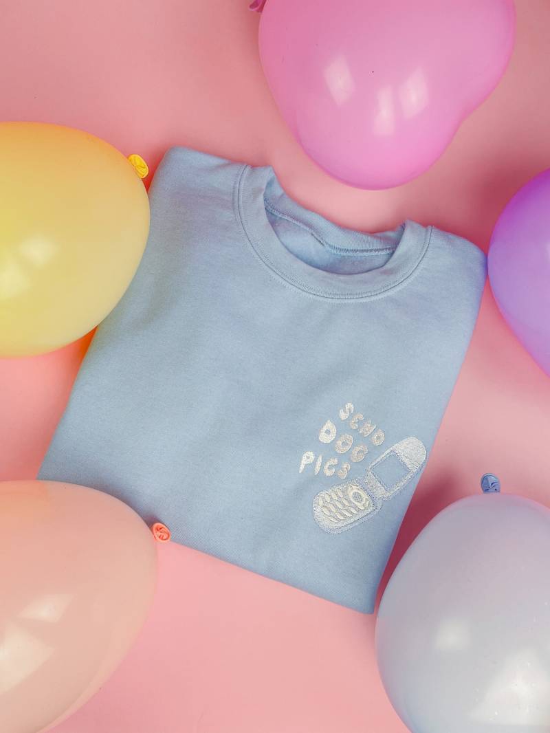 Sweatshirt "Send Dog Pics" Für Hundemamas Sweatshirt "Send Dog Pics" Für Hundemamas von trudiundcoberlin