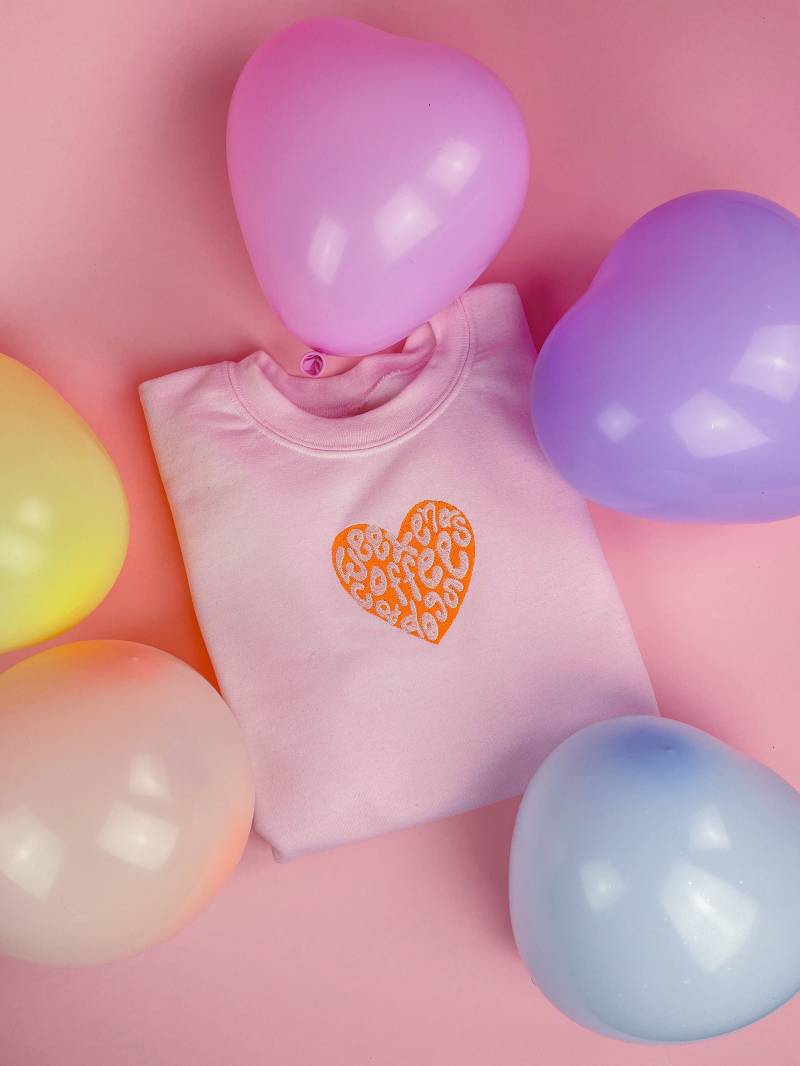 Sweatshirt "Weekends, Coffee & Dogs" Für Hundemamas von trudiundcoberlin