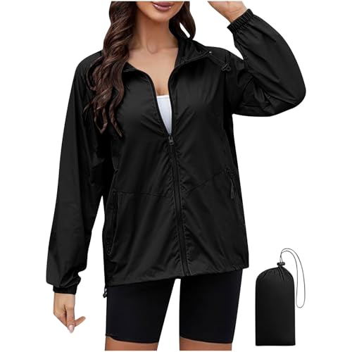 tsaChick Regenjacke Damen Wasserdicht Atmungsaktiv Faltbar Regenmantel Leichte Outdoorjacke Windbreaker Jacke Dünne Packbar Regenjacken Übergangsjacke Windjacke mit Kapuze tsaChick Regenjacke Damen Wasserdicht Atmungsaktiv Faltbar Regenmantel Leichte Outdoorjacke Windbreaker Jacke Dünne Packbar Regenjacken Übergangsjacke Windjacke mit Kapuze von tsaChick