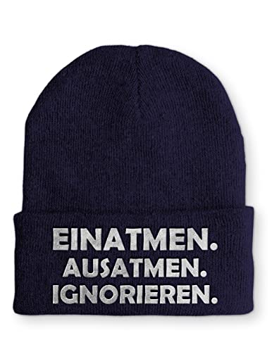 tshirtladen Einatmen. Ausatmen. Ignorieren. Statement Beanie Mütze mit Spruch, Farbe: Navy von tshirtladen