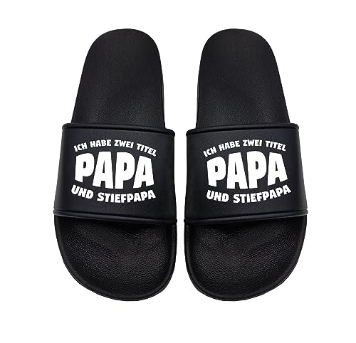 tshirtladen Ich habe zwei Titel Papa und Stiefpapa Badelatsche Sandalen Urlaub, Größe: 42 EU von tshirtladen