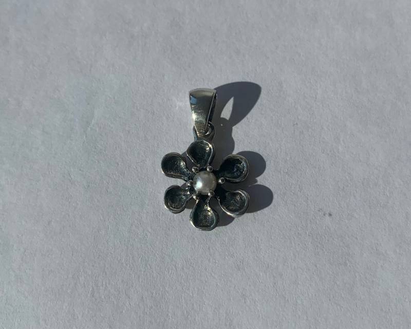 Blumen Perle Anhänger Blumen Perle Anhänger von tsvetajewelry